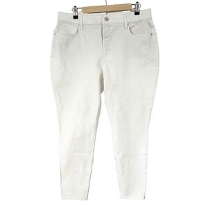 White House Black Market Women's Ankle Jeans in White
